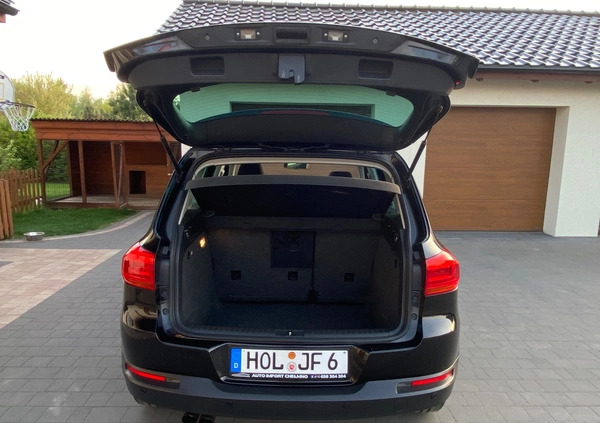 Volkswagen Tiguan cena 42900 przebieg: 247497, rok produkcji 2012 z Chełmno małe 407